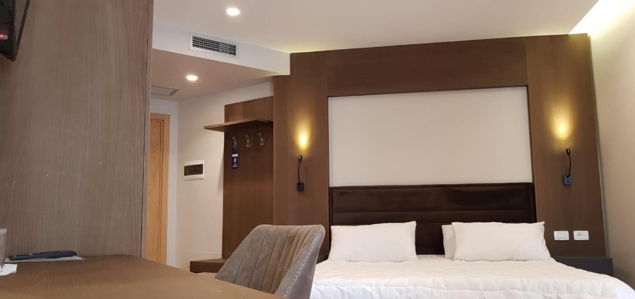 Klajdi Resort & Spa ゴーレム エクステリア 写真 A room at the hotel